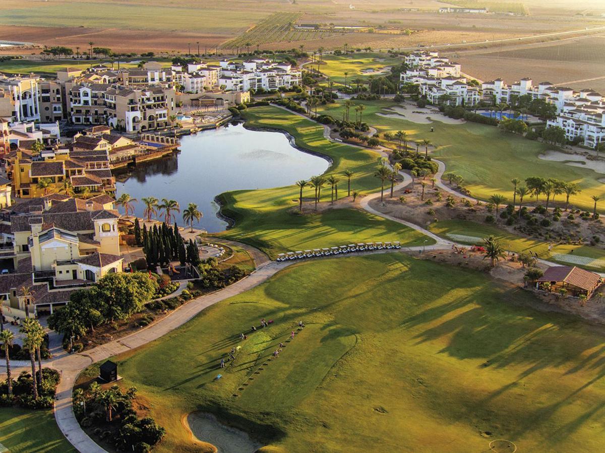 Apartamento De Lujo En Planta Baja Con Piscina En La Torre Golf Resort Roldán Esterno foto